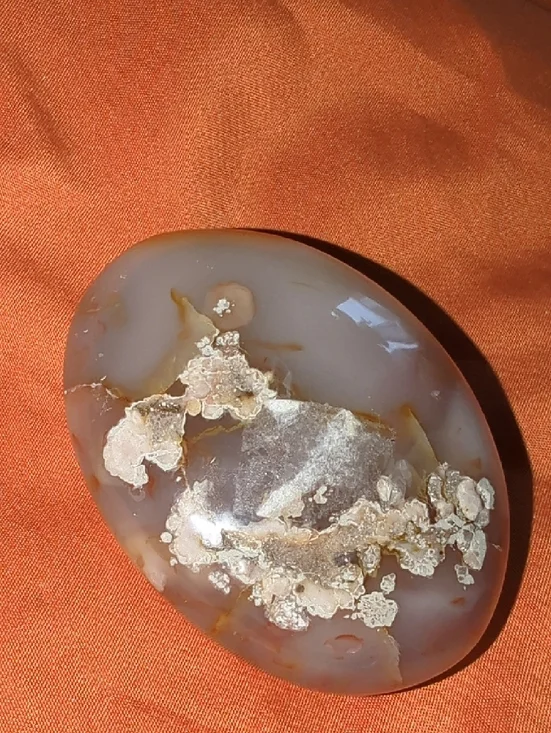 XL Polished Cherry Blossom Agate Palm Stone - Cream & Orange Accents 3" Wide - Picture 3 of 4